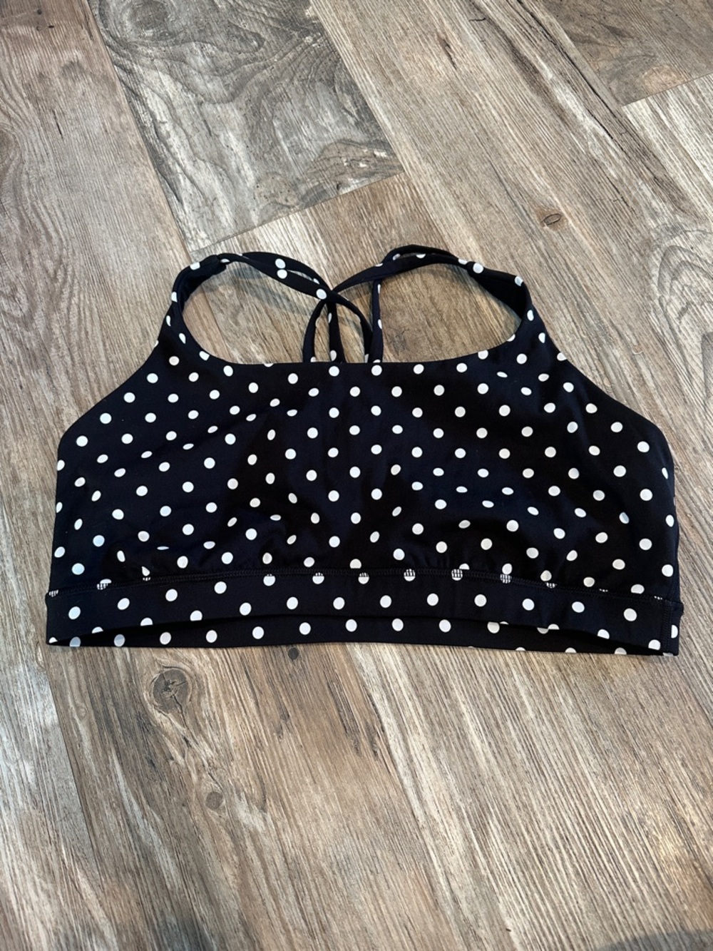 LIKE NEW! Lululemon Energy Bra Medium Support, B–D Cups
Simple Polka White Black
